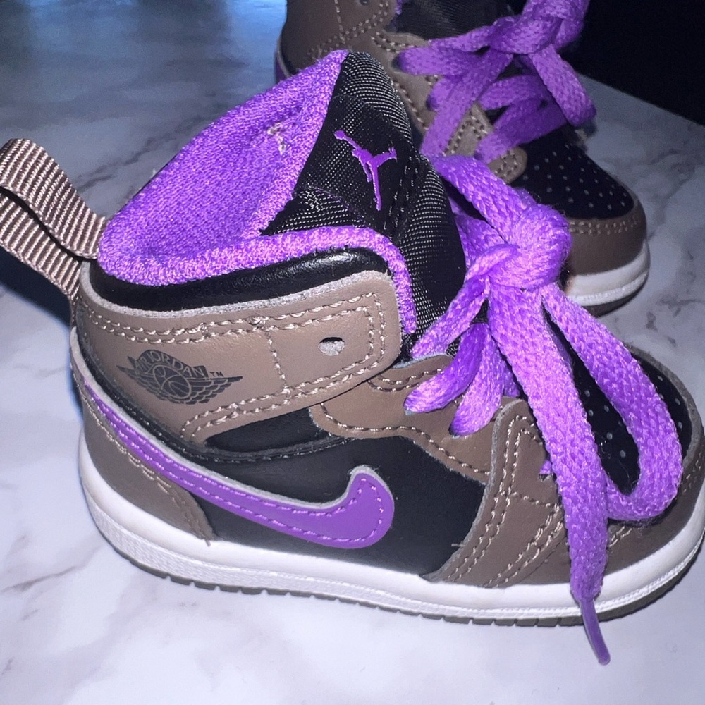 Air Jordan 1 Palomino MId GS Baby